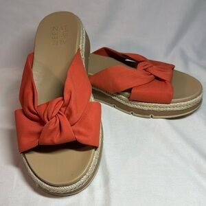 Naturalizer coral platform sandals. Fabric uppers, balance manmade. Size 9.